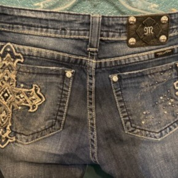 Miss Me Jeans Bootcut, Worn Once 28x31. Discounted Shipping - Picture 1 of 4